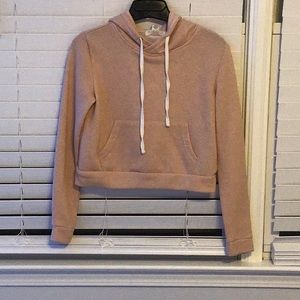 SUPER CUTE Forever 21 long sleeve crop!